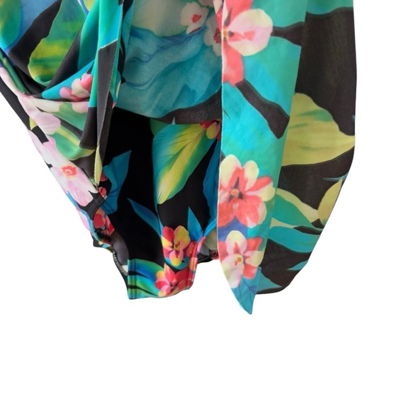 Miraclesuit Islander Floral Print 1 Pc Swimsuit Plus Size 14 Pool Resort Wear - Picture 7 of 9